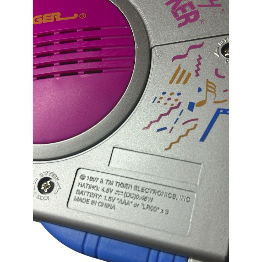 Vintage 1997 Tiger Electronics Talkboy Shock Rocker-Tested/Working - Picture 4 of 4